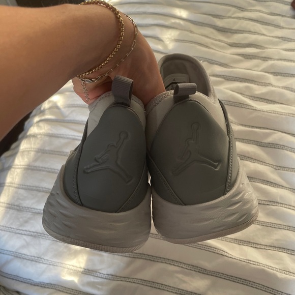 Men’s Jordan’s sneakers, size 11, light grey,10/10 - Picture 5 of 5